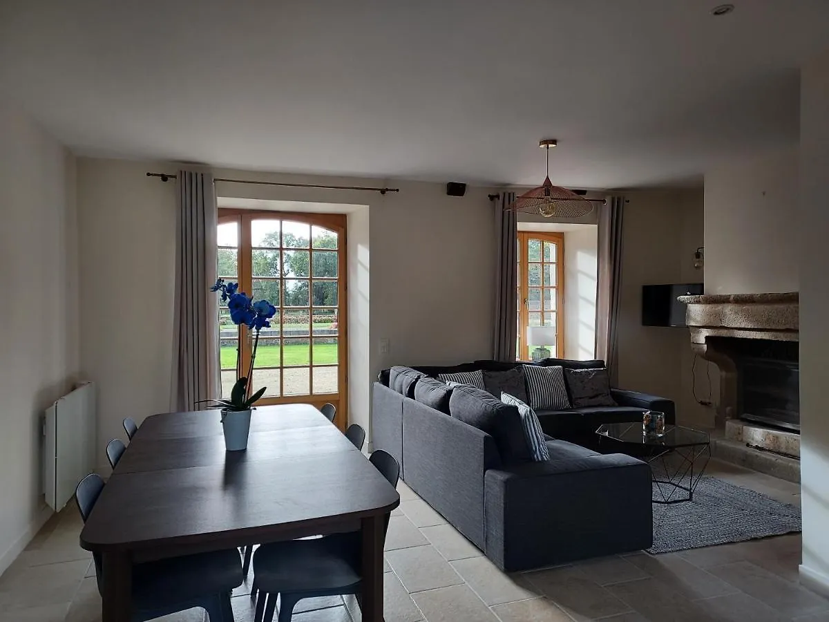 Gite Du Bois De La Salle Holiday home Pleguien