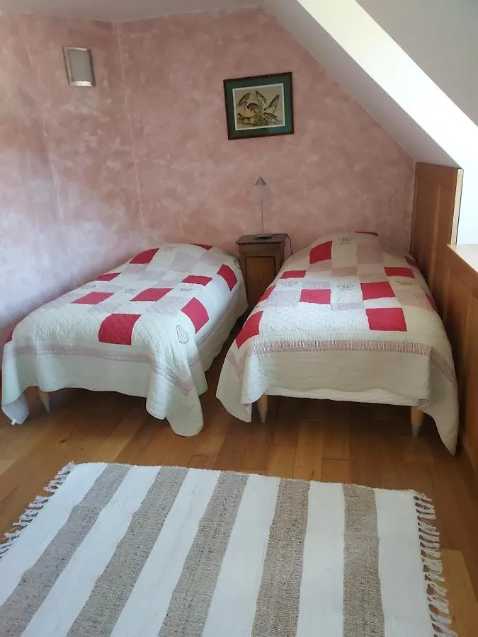 Gite Du Bois De La Salle Holiday home Pleguien France