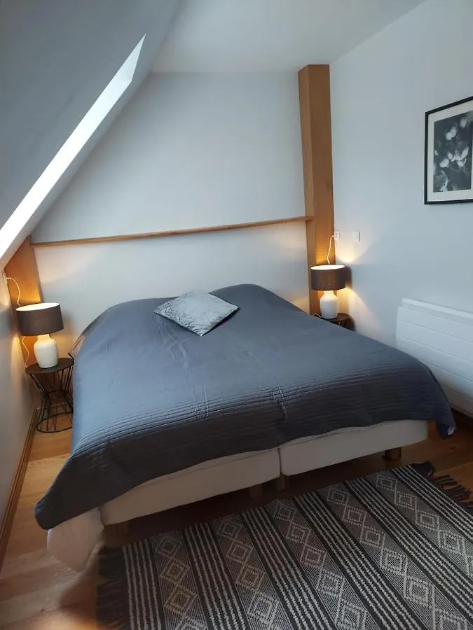 Gite Du Bois De La Salle Holiday home Pleguien 0*,  France